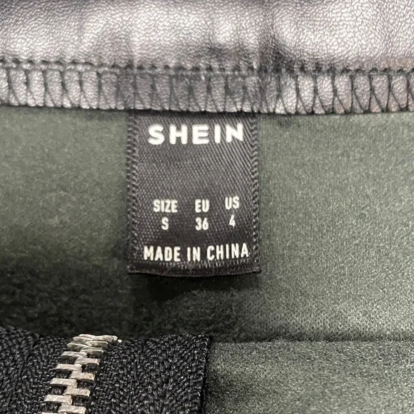 SHEIN Black Faux Leather Mini Skirt - Picture 3 of 6